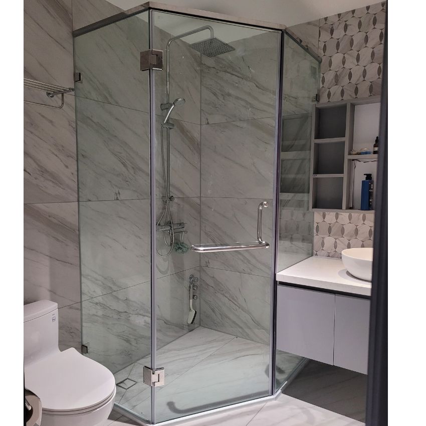 Vách tắm kính vát góc mở quay