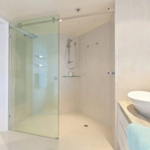 vách kính tắm trượt