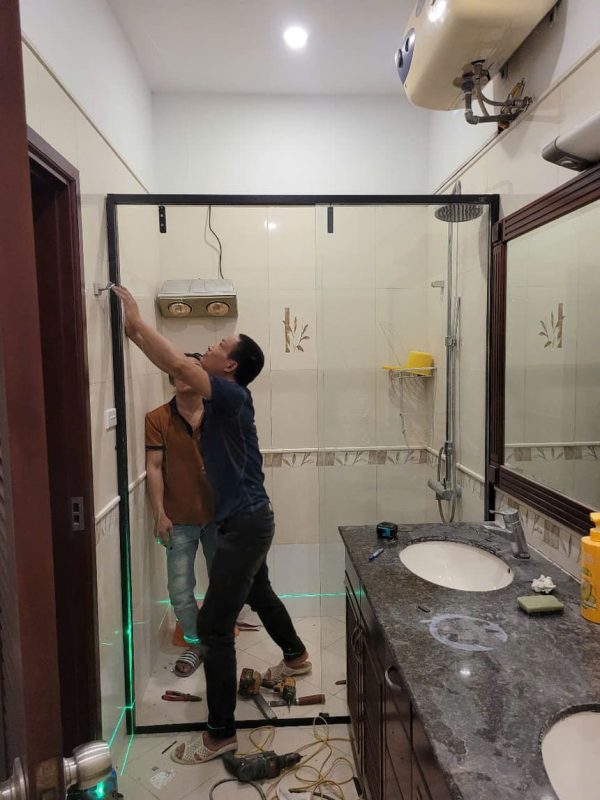 Vách kính phòng tắm Slim mở trượt giảm chấn 2 chiều