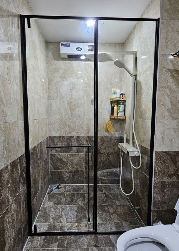 Vach tam kinh mo quay 2 tam kinh phu kien Komen mau den mo