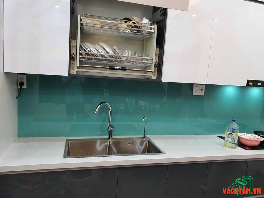 Mẫu kính xanh ngọc hiện đại Kính ốp bếp màu xanh ngọc